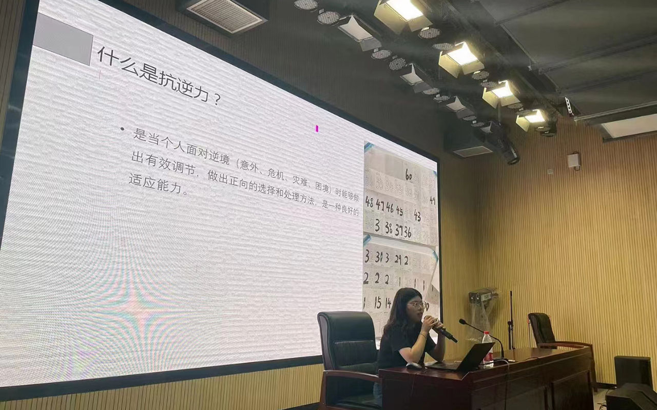 铅山董玉娣中学